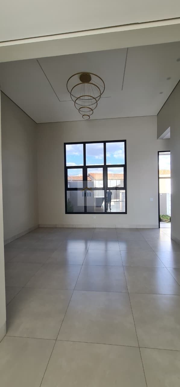 Casa, 3 quartos, 221 m² - Foto 3