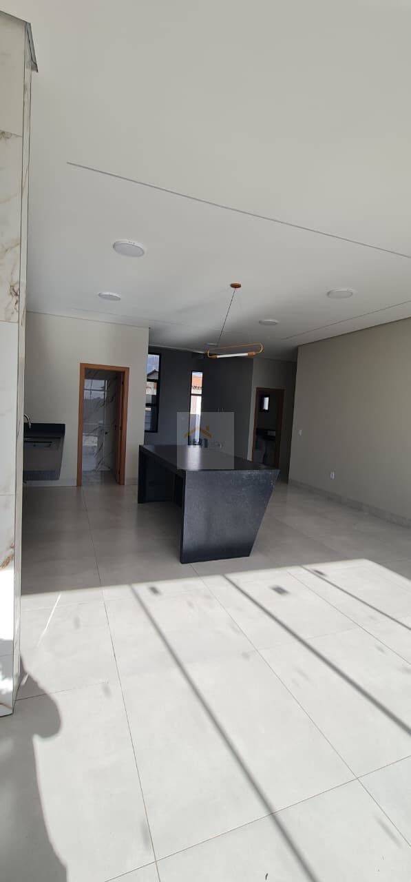 Casa, 3 quartos, 221 m² - Foto 7