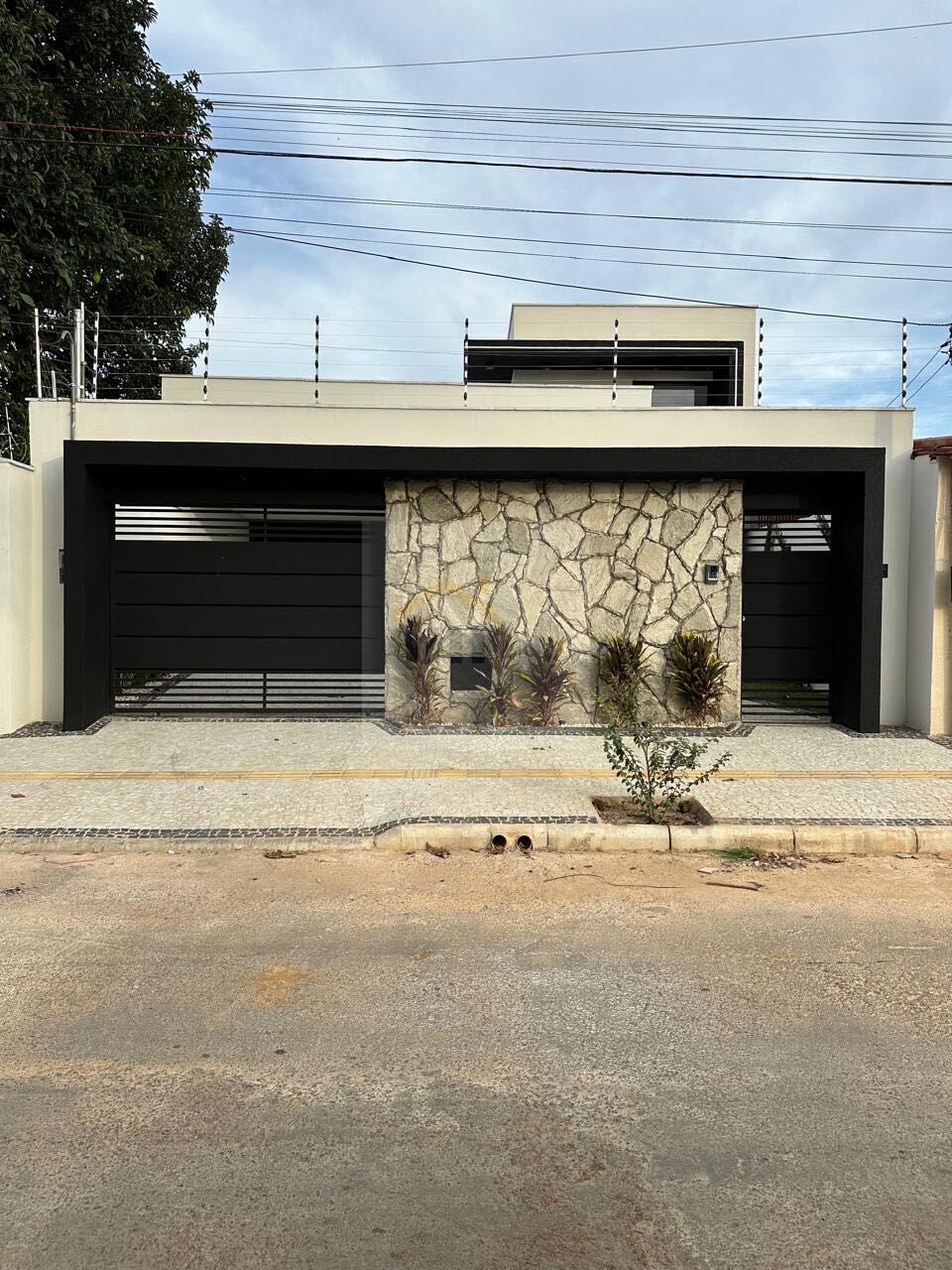 Casa à venda com 3 quartos, 122m² - Foto 2