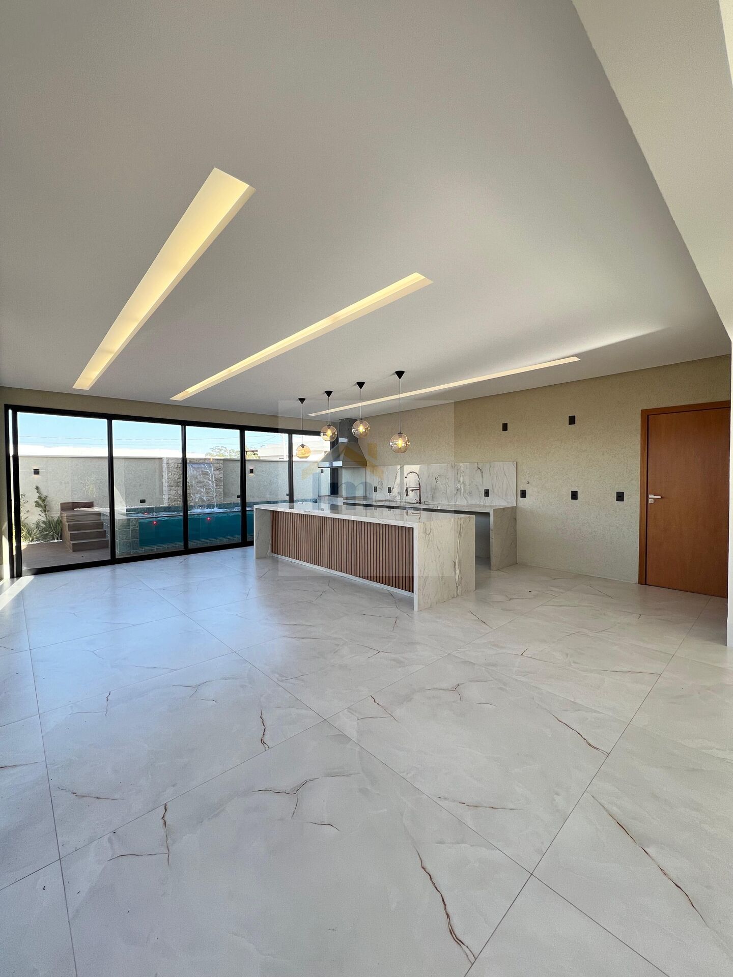 Casa à venda com 3 quartos, 280m² - Foto 12