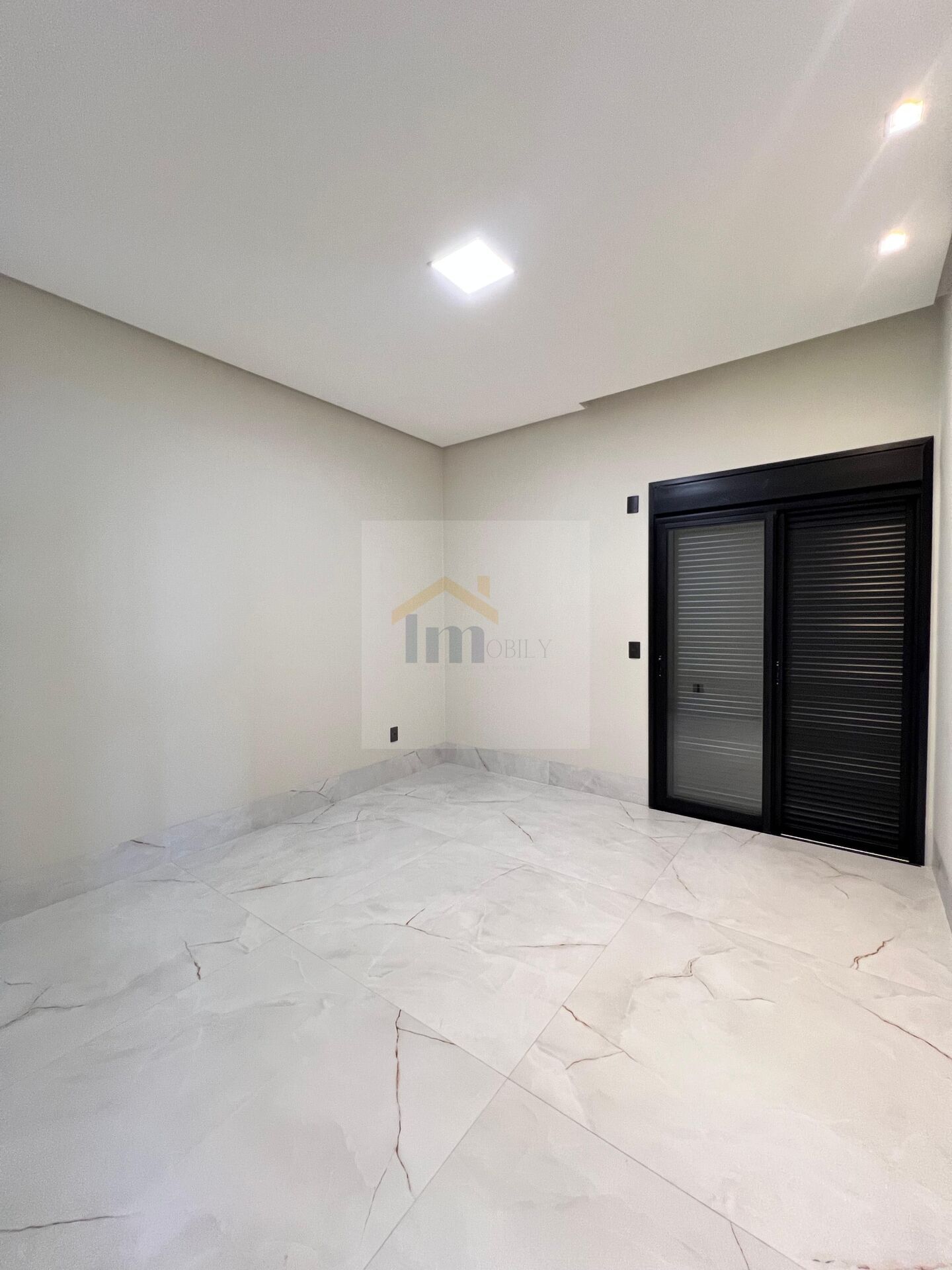 Casa à venda com 3 quartos, 280m² - Foto 9