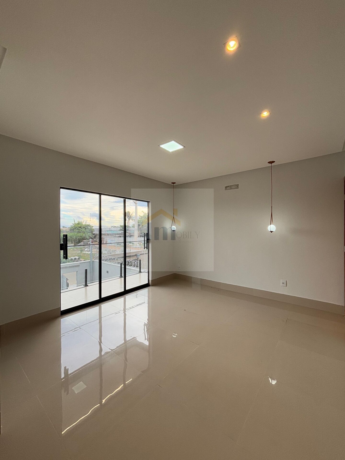 Casa à venda com 4 quartos, 215m² - Foto 18