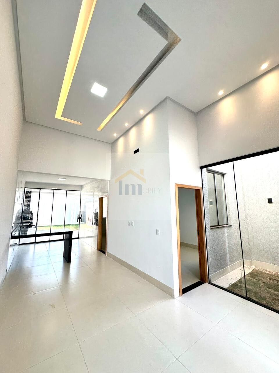 Casa à venda com 3 quartos, 188m² - Foto 2