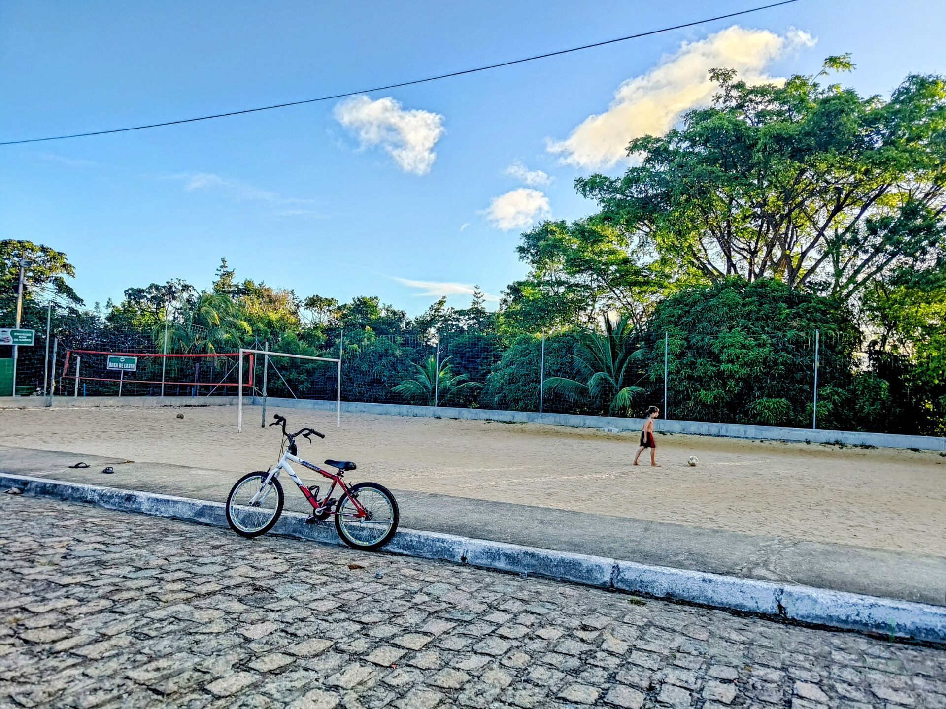 Casa de Condomínio à venda com 4 quartos, 210m² - Foto 26