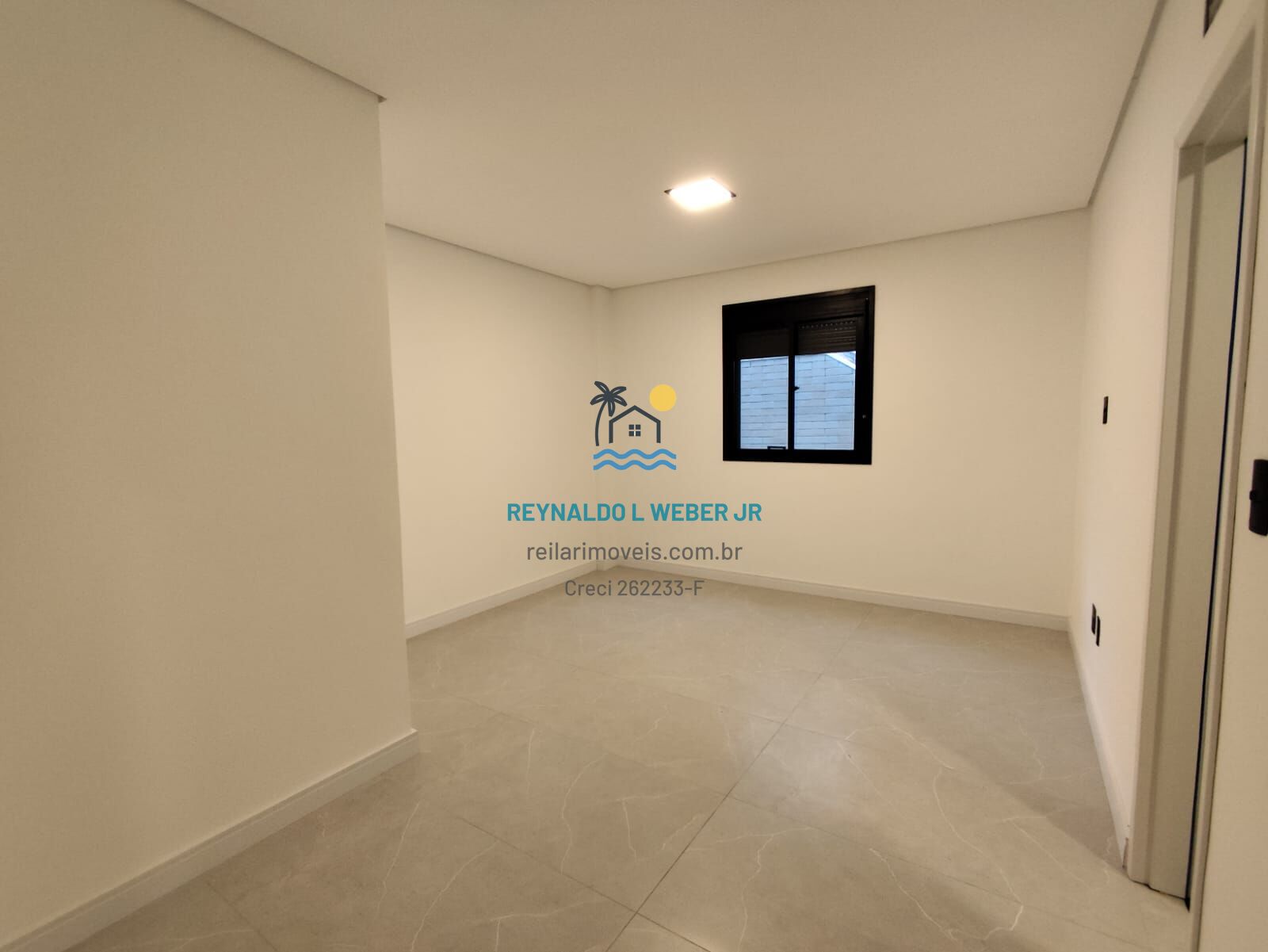 Casa à venda com 3 quartos, 280m² - Foto 7