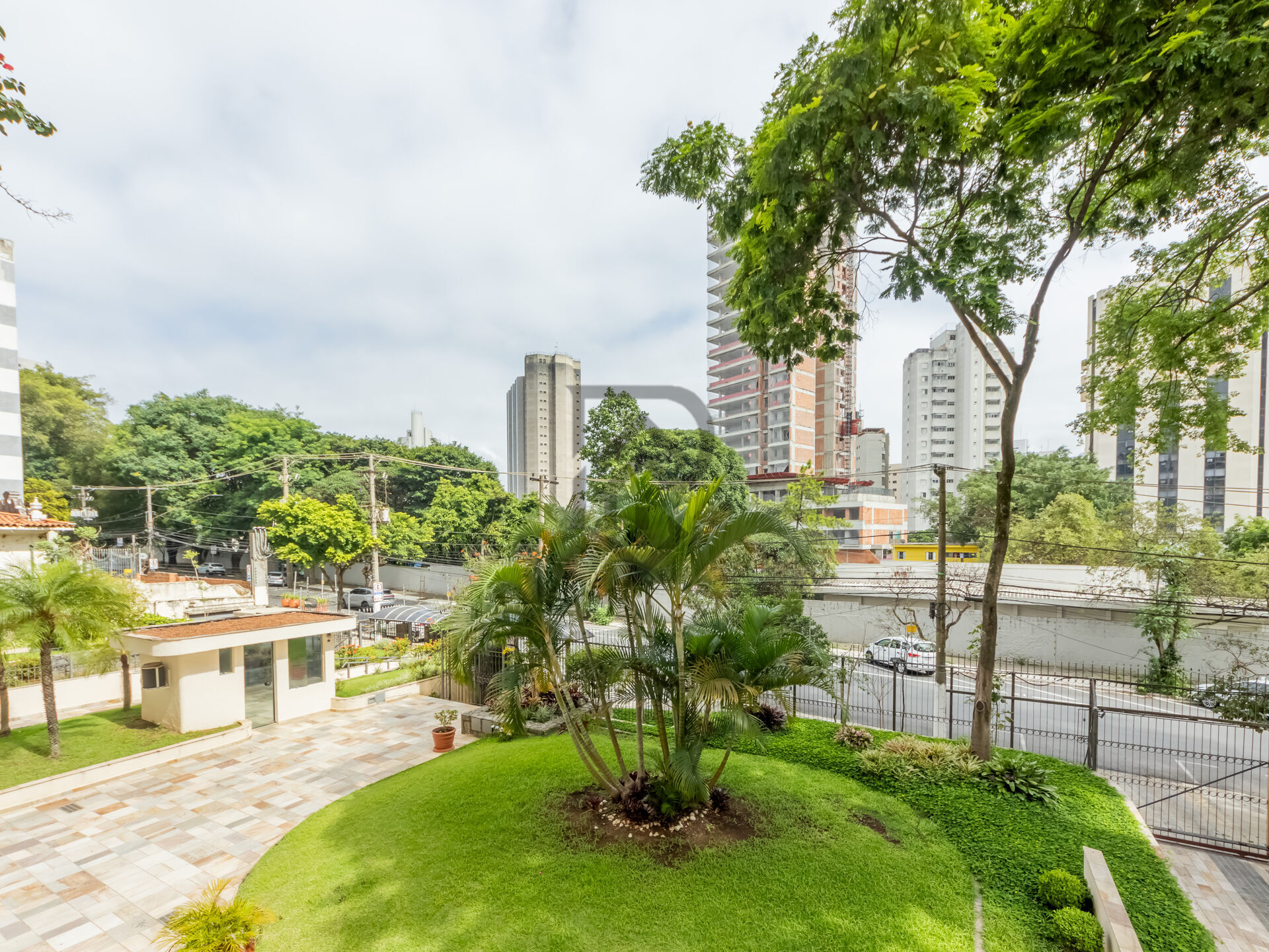 Apartamento à venda com 3 quartos, 98m² - Foto 34