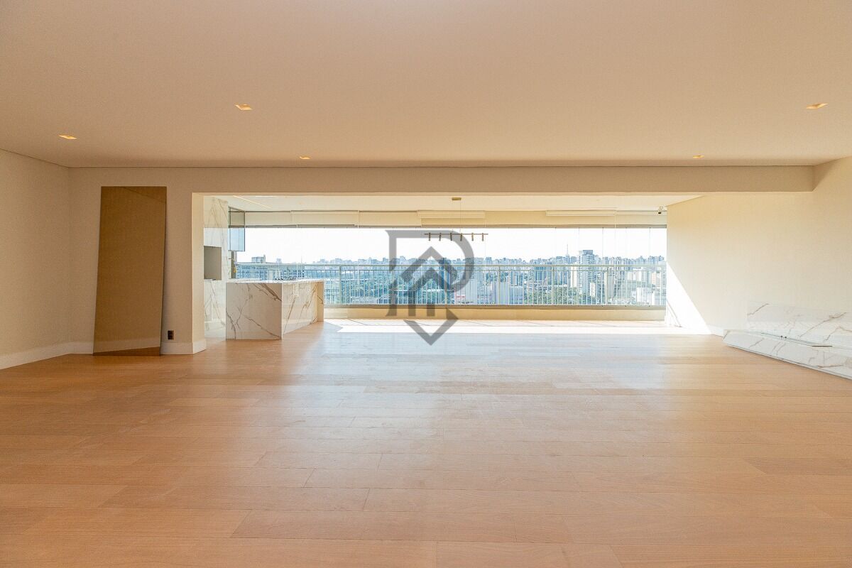 Apartamento, 3 quartos, 244 m² - Foto 1