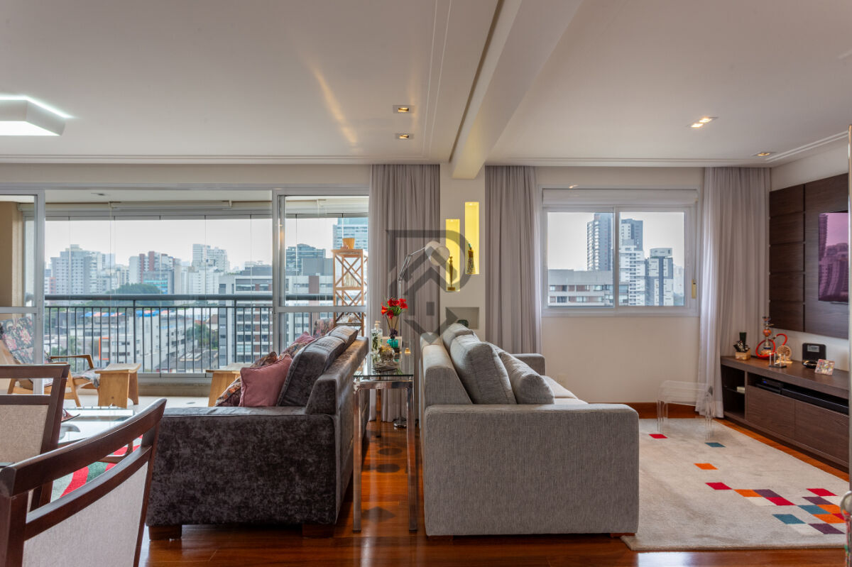 Apartamento, 3 quartos, 131 m² - Foto 1