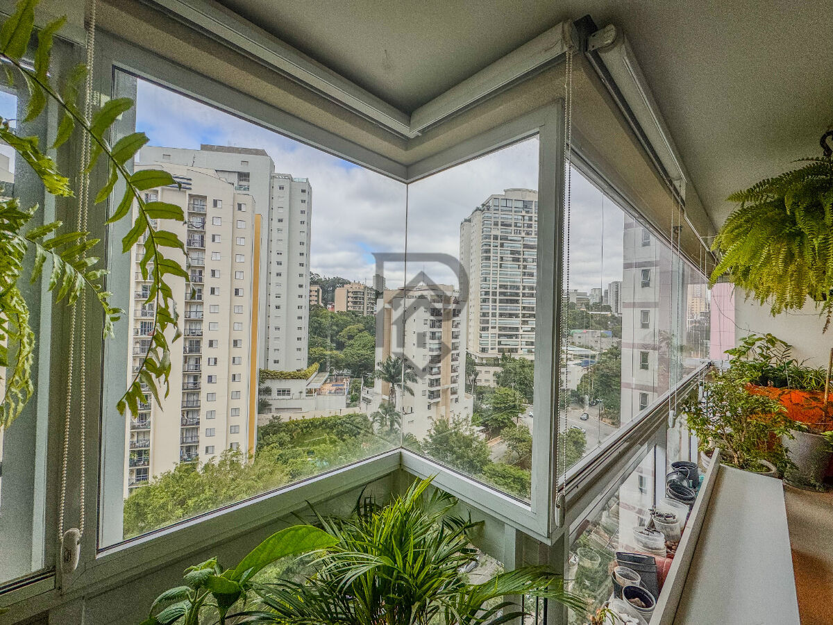 Apartamento, 3 quartos, 141 m² - Foto 1