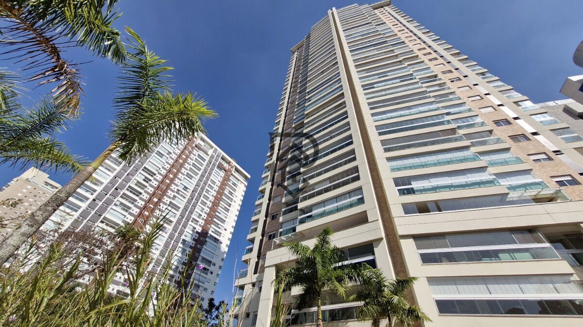 Apartamento, 4 quartos, 239 m² - Foto 1