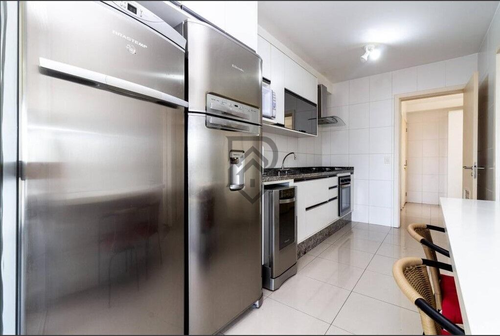 Apartamento à venda com 3 quartos, 140m² - Foto 6