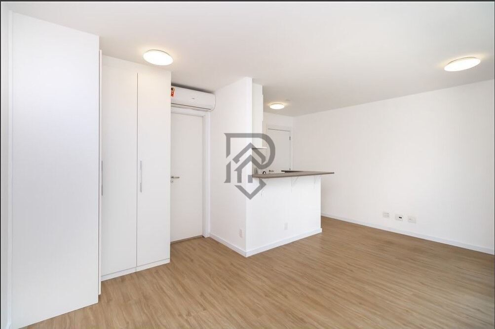 Apartamento à venda com 1 quarto, 41m² - Foto 18