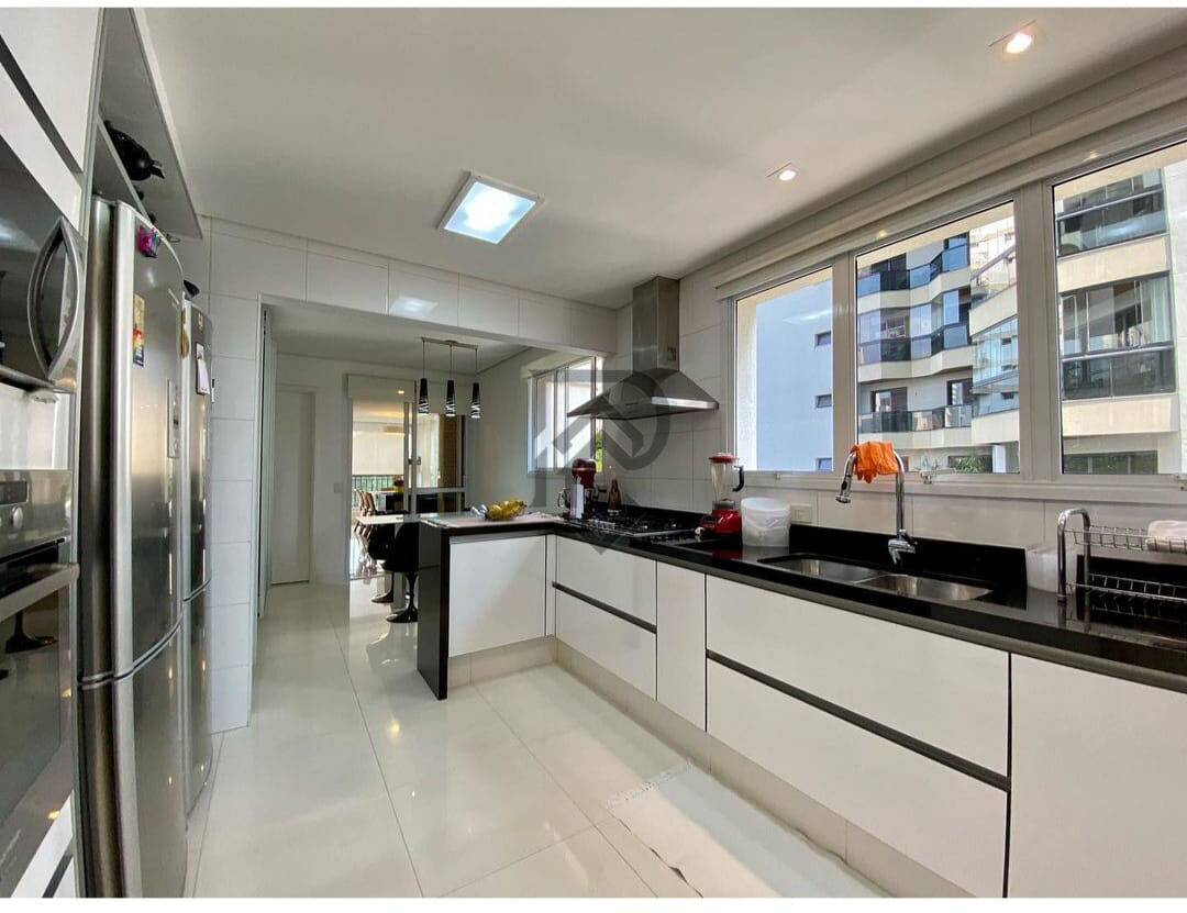Apartamento, 4 quartos, 245 m² - Foto 12