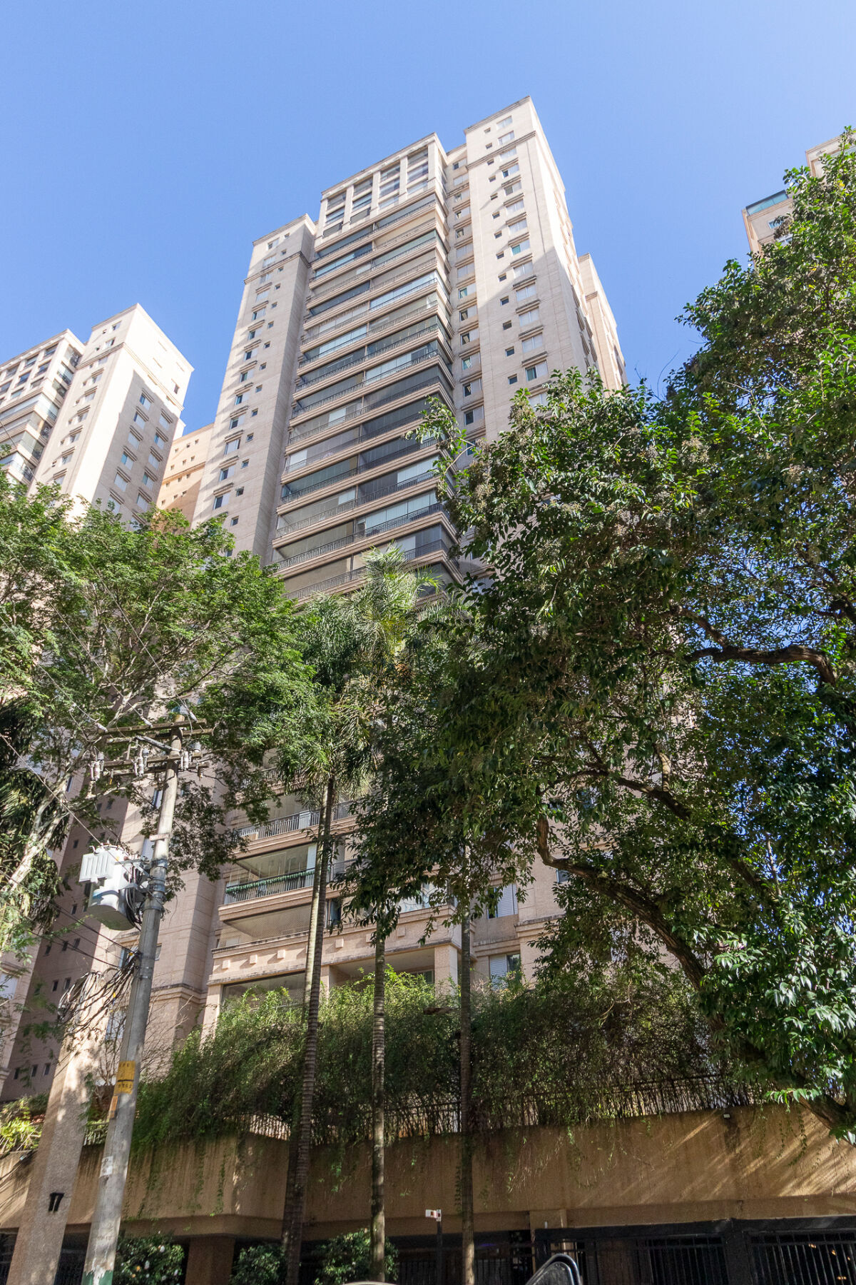 Apartamento, 3 quartos, 167 m² - Foto 1