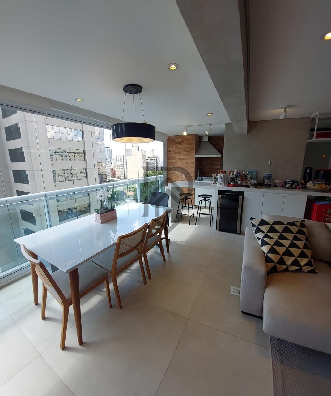 Apartamento, 1 quarto, 74 m² - Foto 2