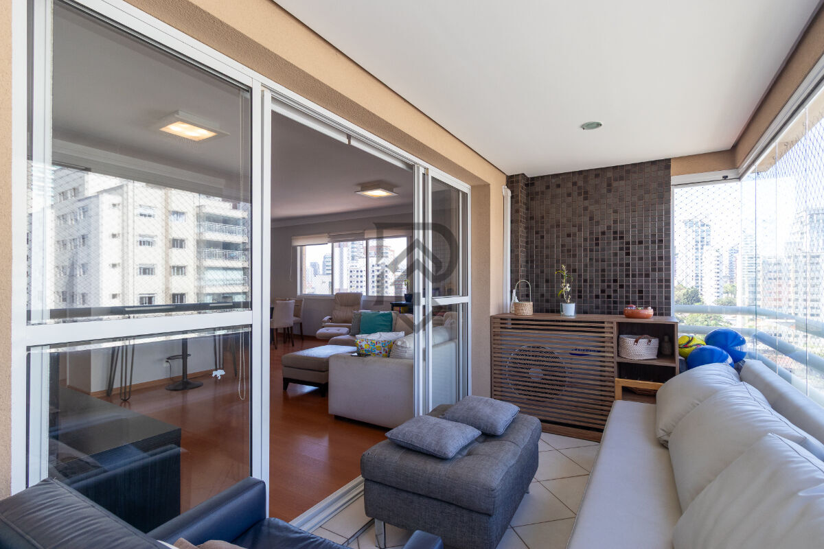 Apartamento à venda com 3 quartos, 137m² - Foto 5