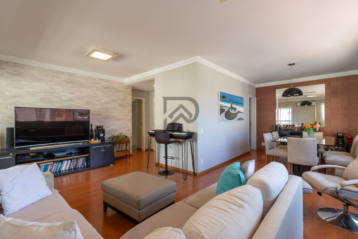 Apartamento à venda com 3 quartos, 137m² - Foto 4