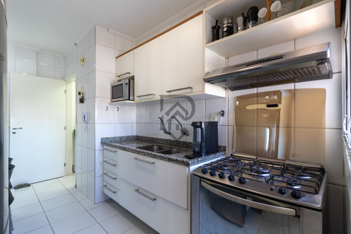 Apartamento à venda com 3 quartos, 137m² - Foto 26