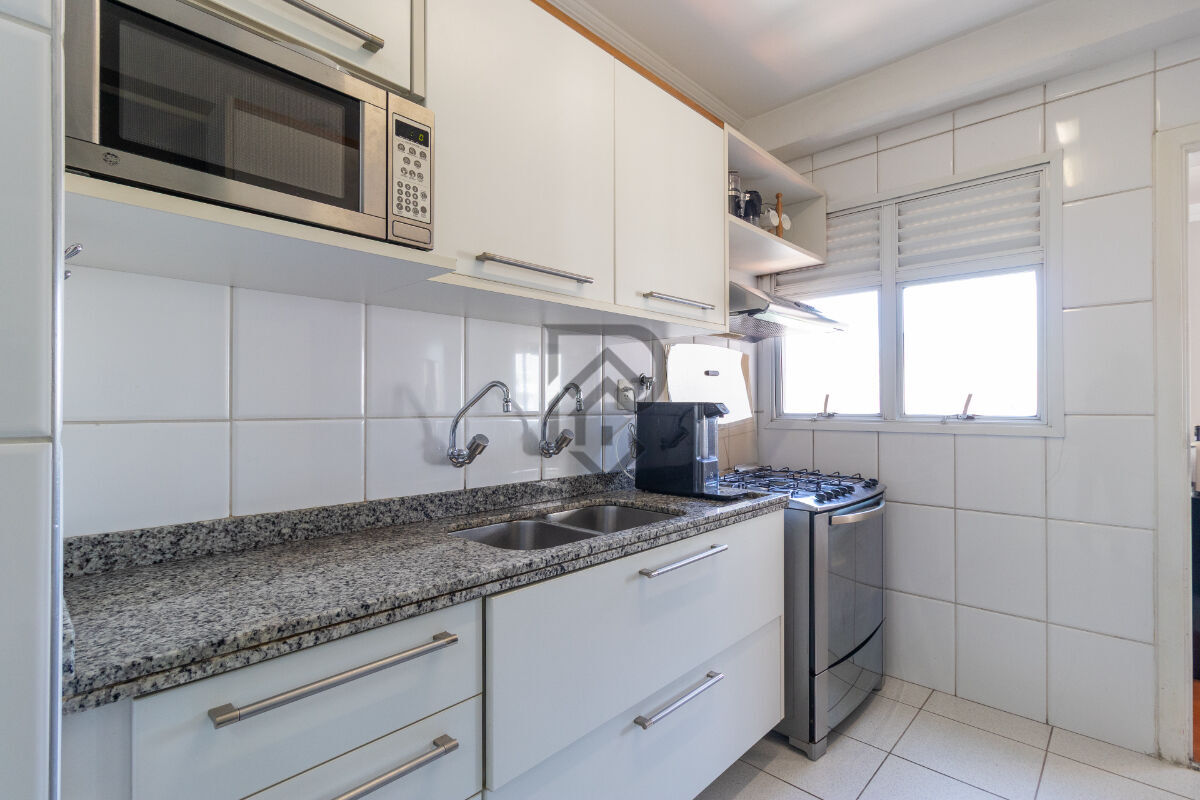 Apartamento à venda com 3 quartos, 137m² - Foto 12