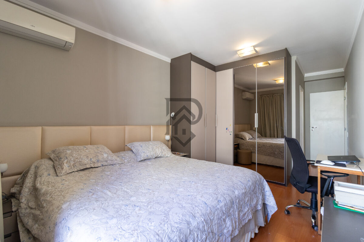 Apartamento à venda com 3 quartos, 137m² - Foto 8