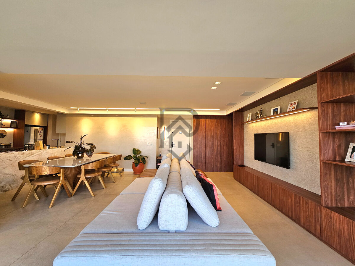 Apartamento à venda com 3 quartos, 146m² - Foto 23