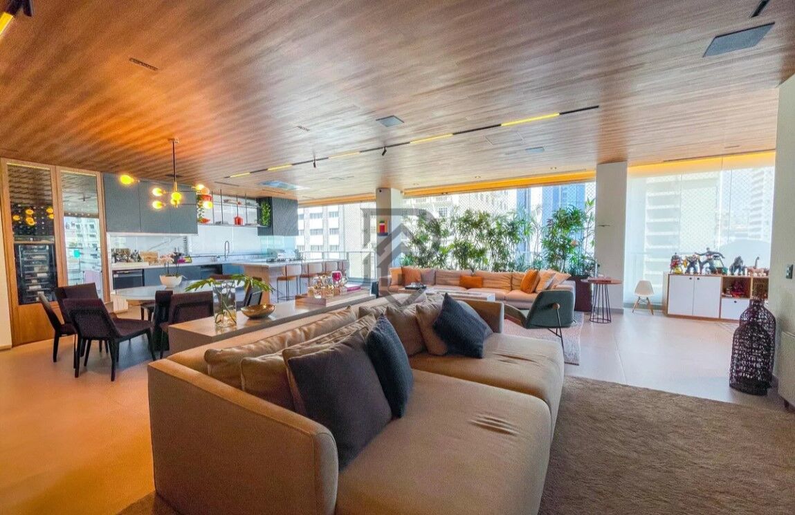 Apartamento, 3 quartos, 270 m² - Foto 2