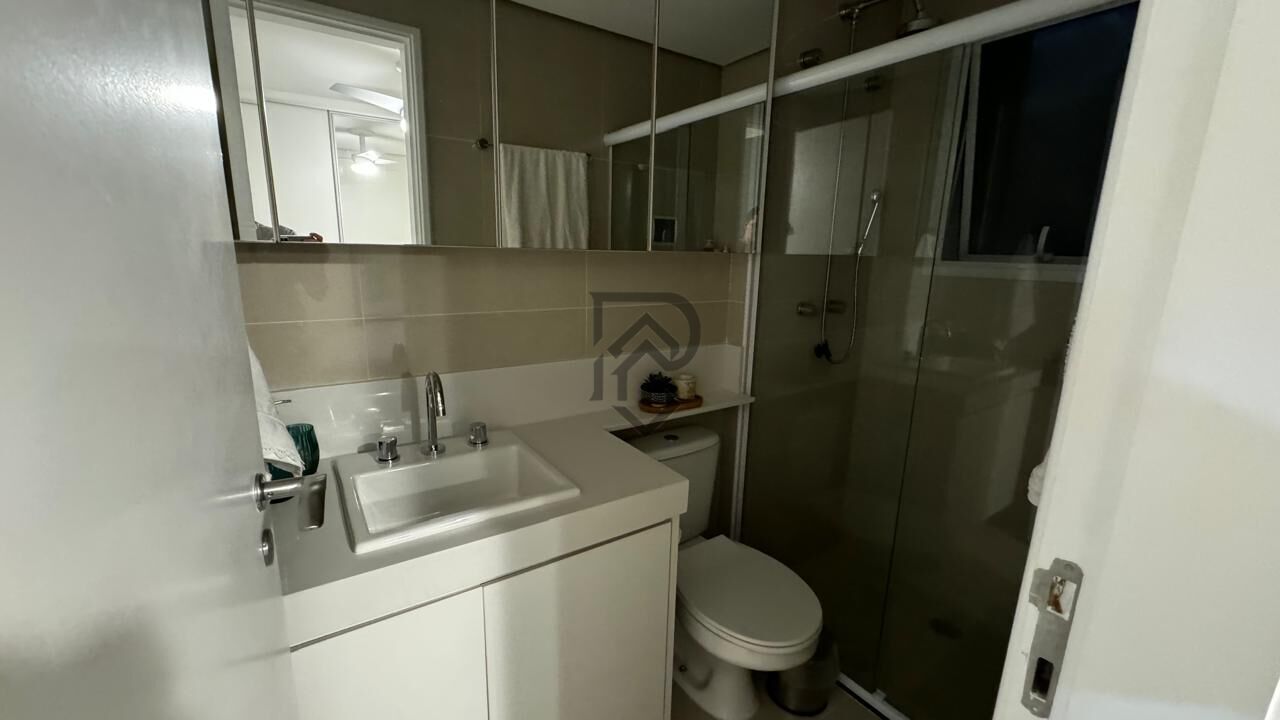 Apartamento à venda com 2 quartos, 62m² - Foto 15