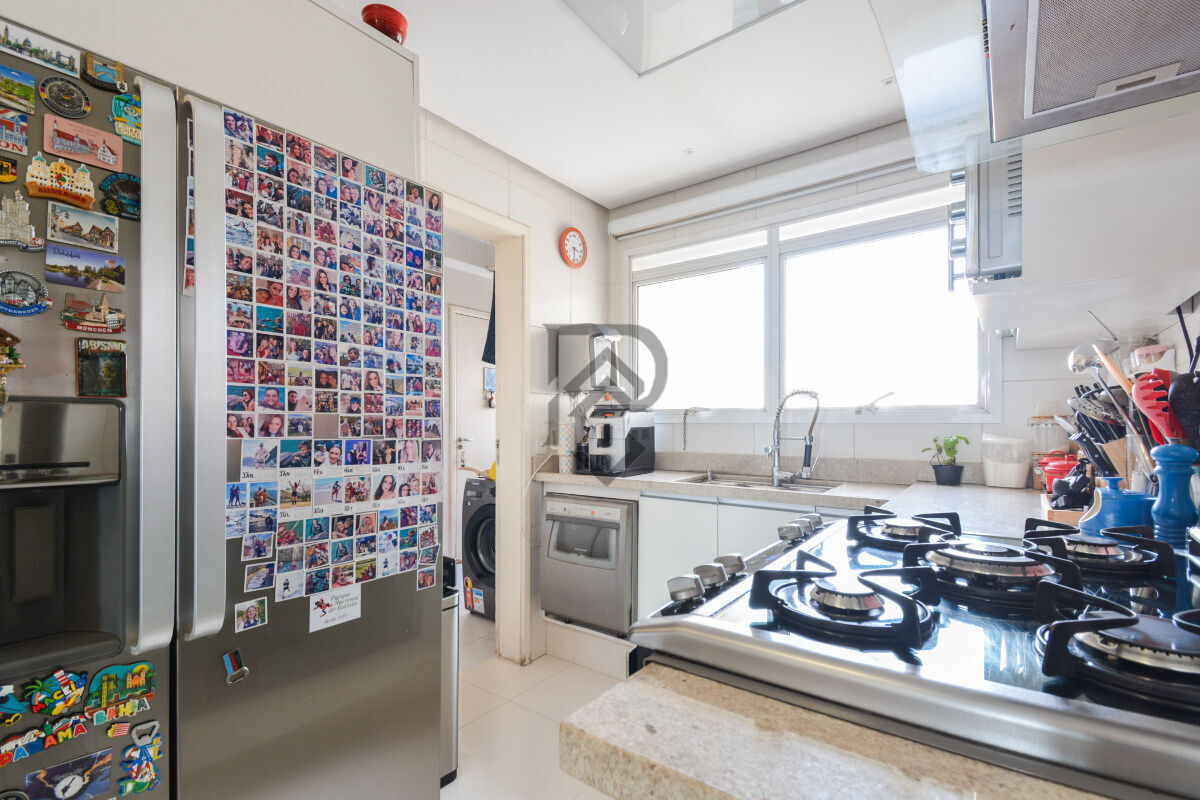Apartamento à venda com 3 quartos, 199m² - Foto 45