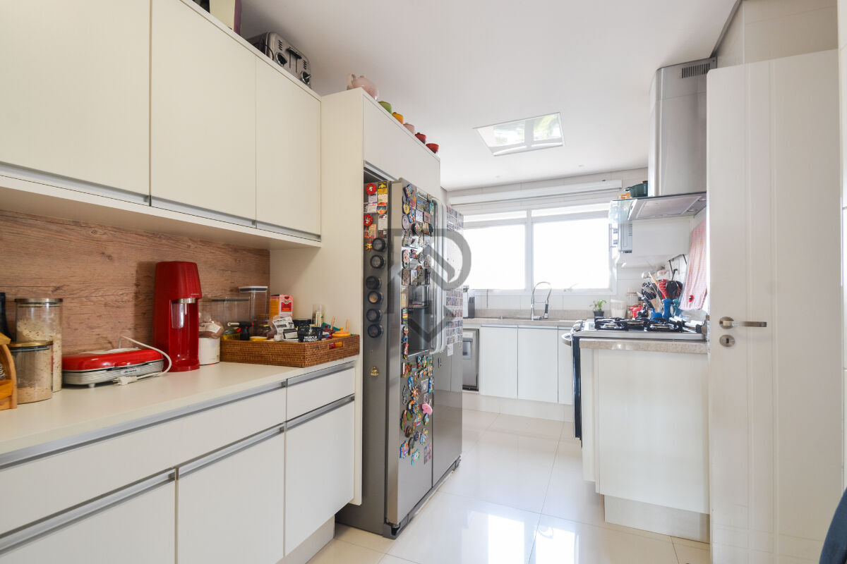 Apartamento à venda com 3 quartos, 199m² - Foto 36