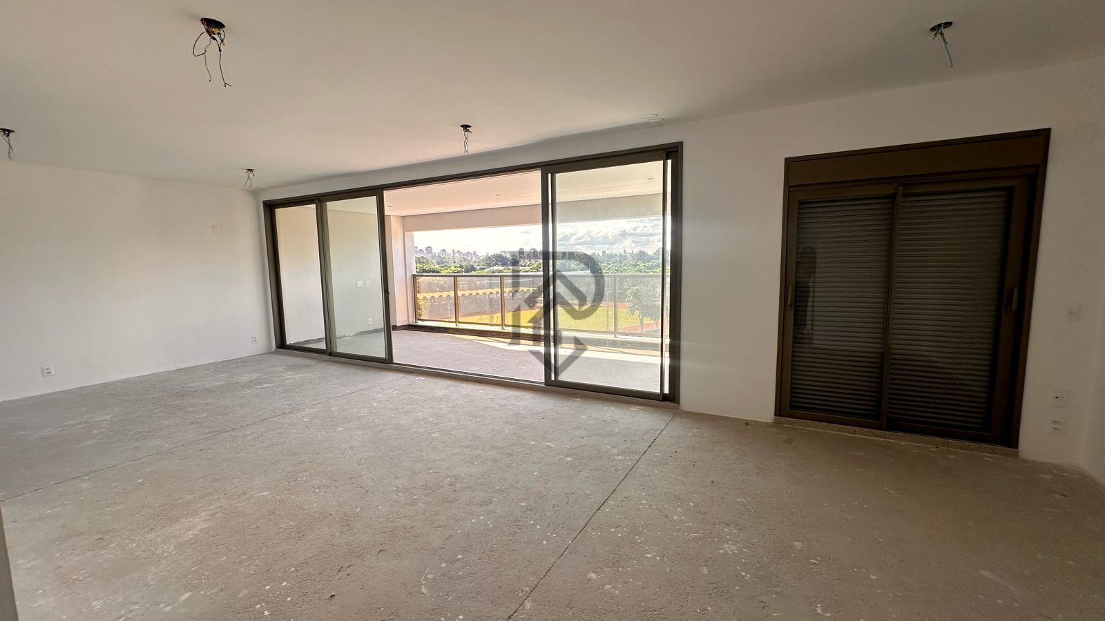 Apartamento à venda com 3 quartos, 230m² - Foto 10