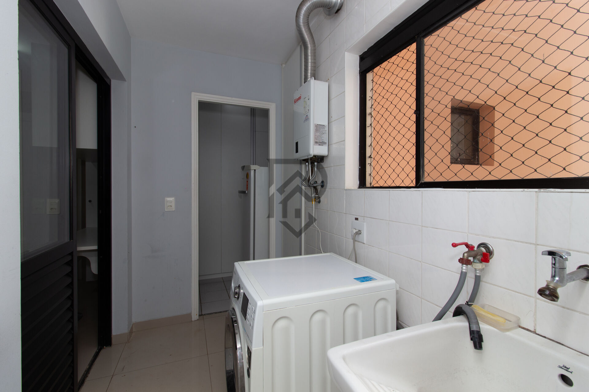 Apartamento à venda com 3 quartos, 95m² - Foto 28