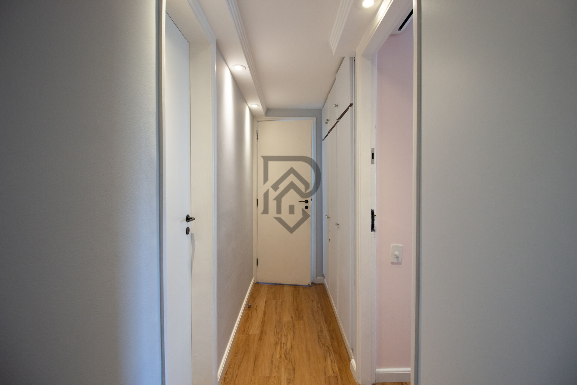 Apartamento à venda com 3 quartos, 95m² - Foto 9