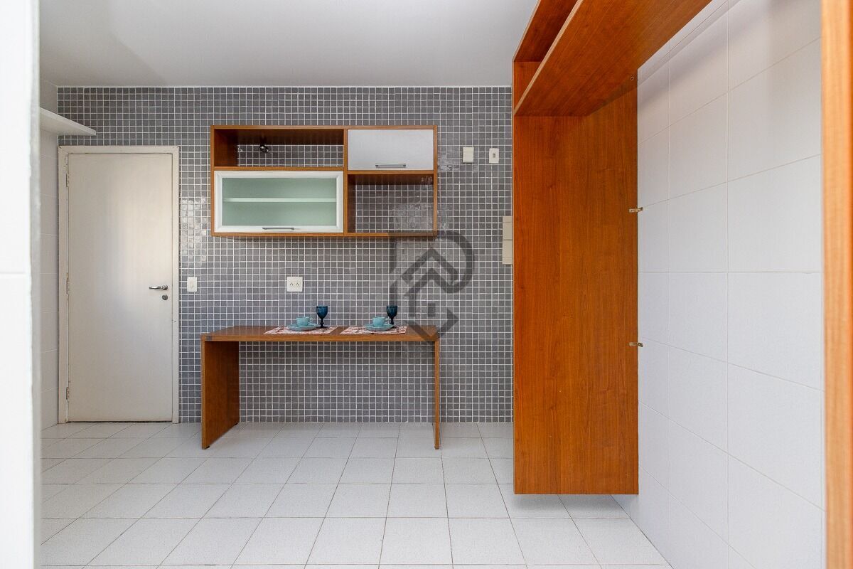 Apartamento à venda com 3 quartos, 115m² - Foto 4