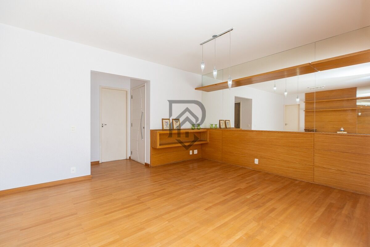 Apartamento à venda com 3 quartos, 115m² - Foto 19