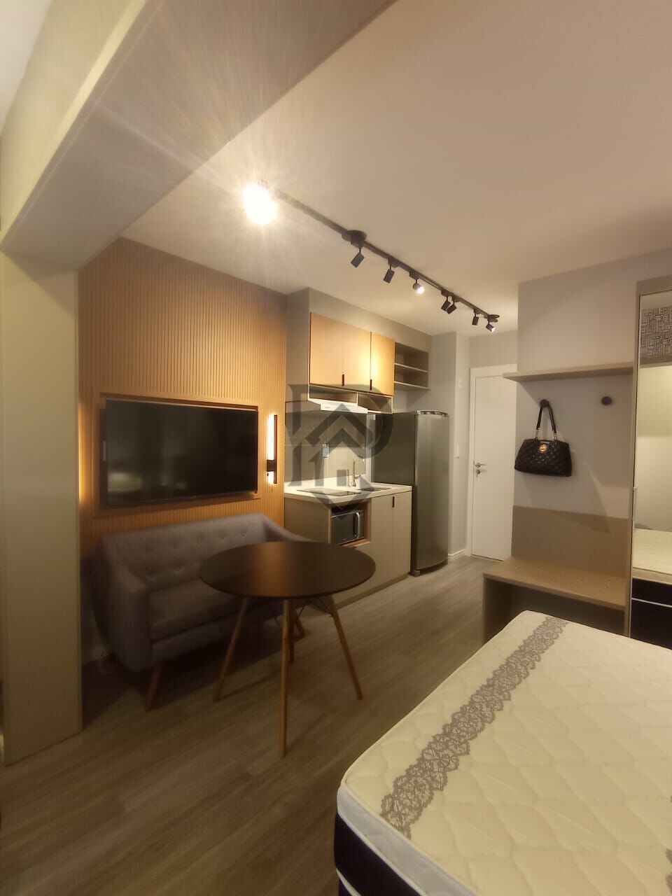 Apartamento à venda com 1 quarto, 25m² - Foto 18