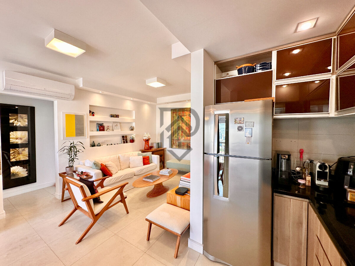 Apartamento à venda com 2 quartos, 74m² - Foto 12