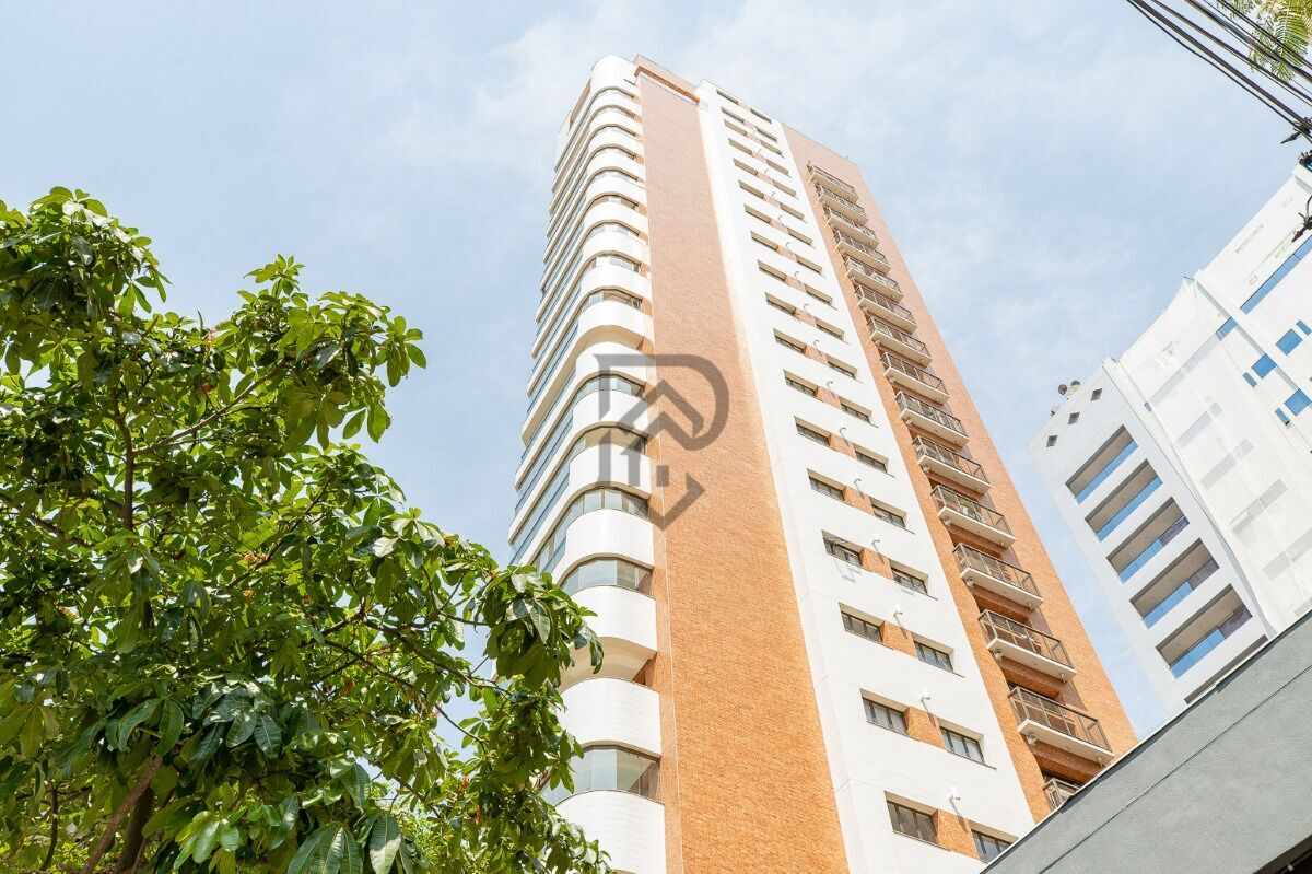 Apartamento à venda com 4 quartos, 186m² - Foto 2