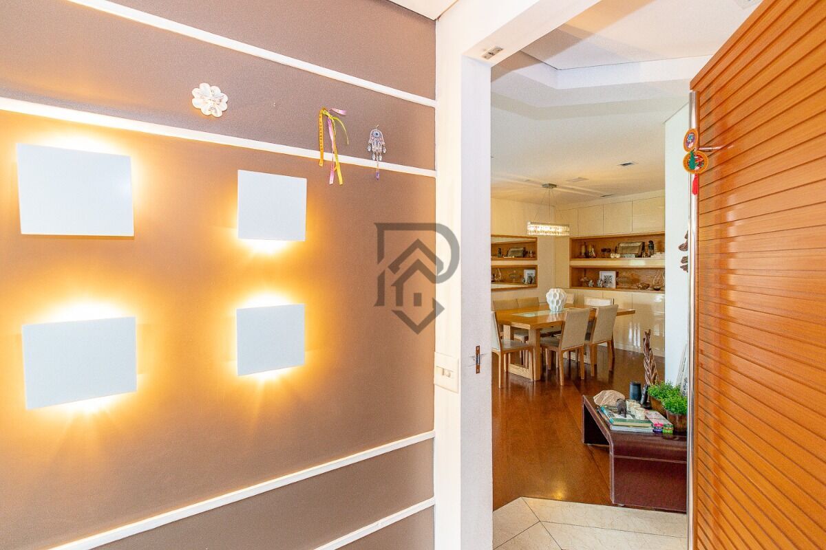Apartamento, 3 quartos, 205 m² - Foto 1