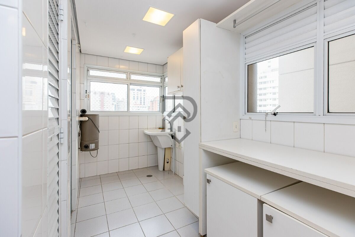 Apartamento à venda com 3 quartos, 190m² - Foto 37