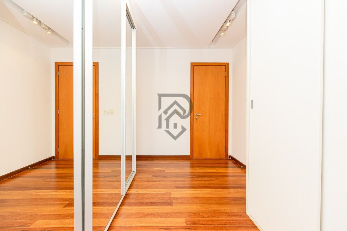 Apartamento à venda com 3 quartos, 190m² - Foto 30