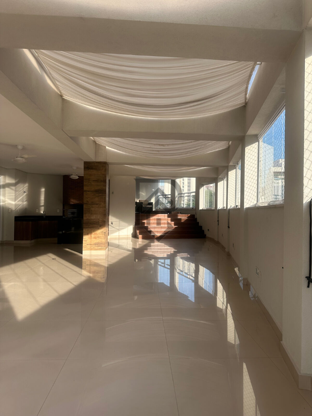 Apartamento, 3 quartos, 270 m² - Foto 2