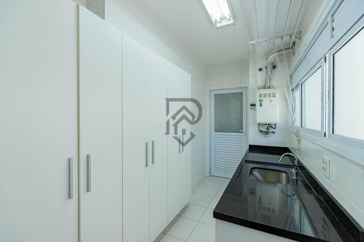 Apartamento à venda com 3 quartos, 194m² - Foto 19