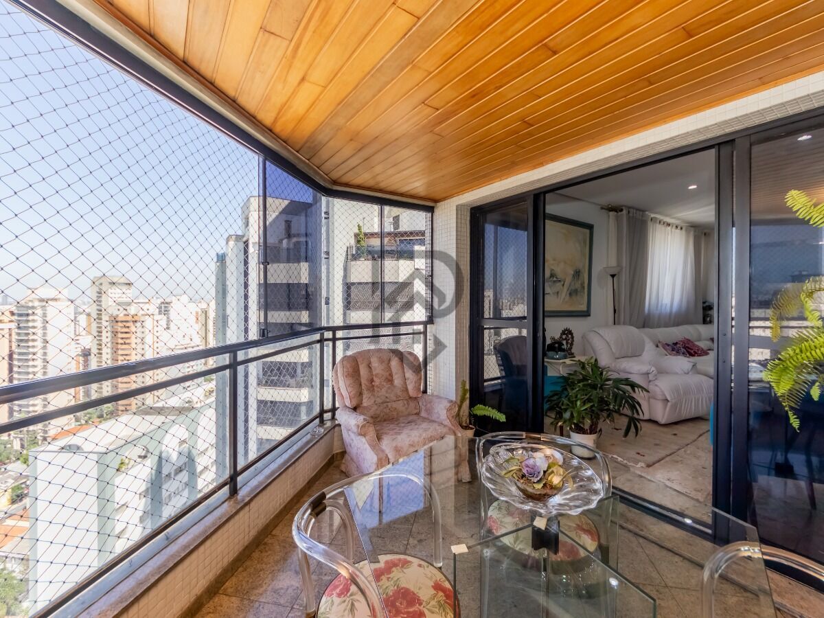 Cobertura à venda com 4 quartos, 320m² - Foto 1