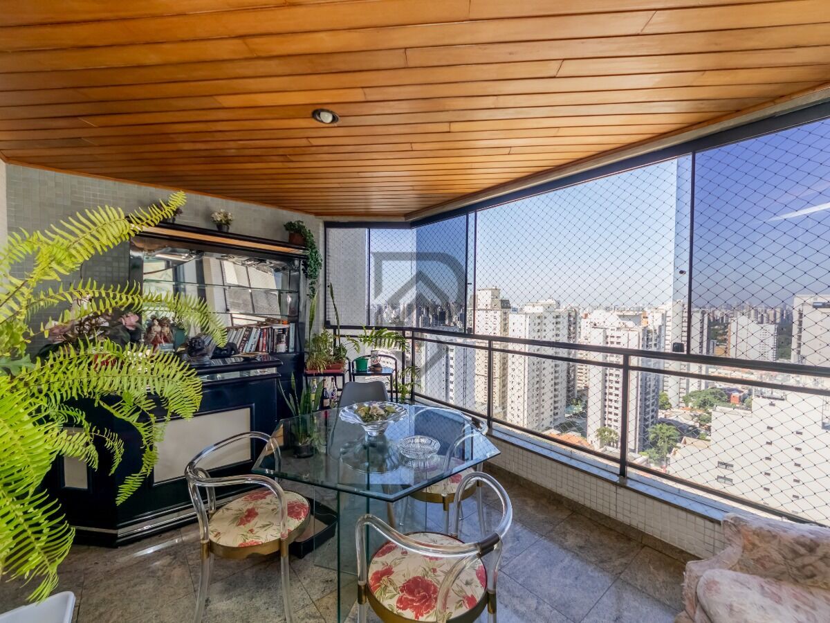 Cobertura à venda com 4 quartos, 320m² - Foto 2