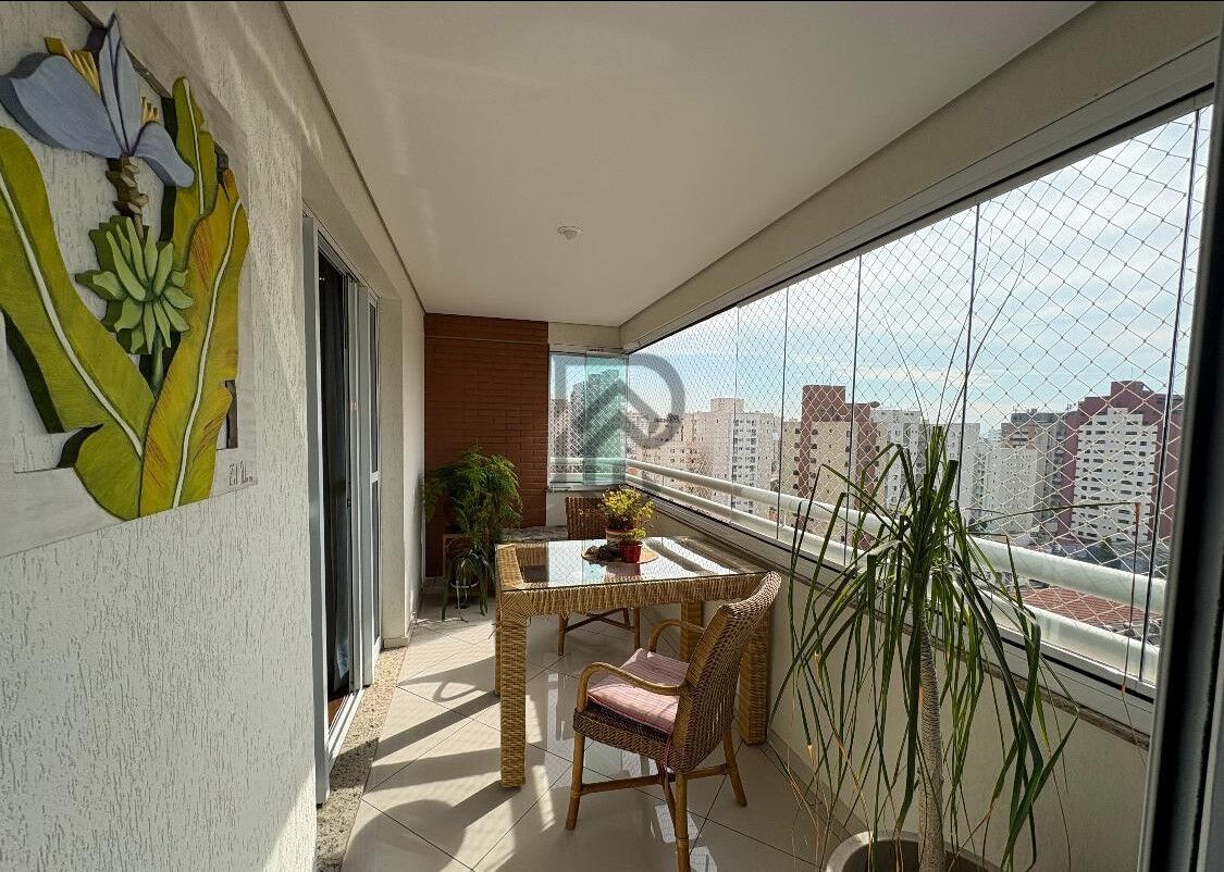 Apartamento, 4 quartos, 221 m² - Foto 2