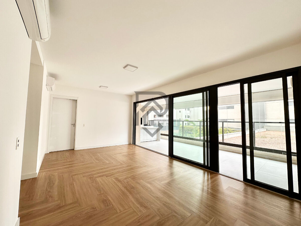 Apartamento, 3 quartos, 142 m² - Foto 2