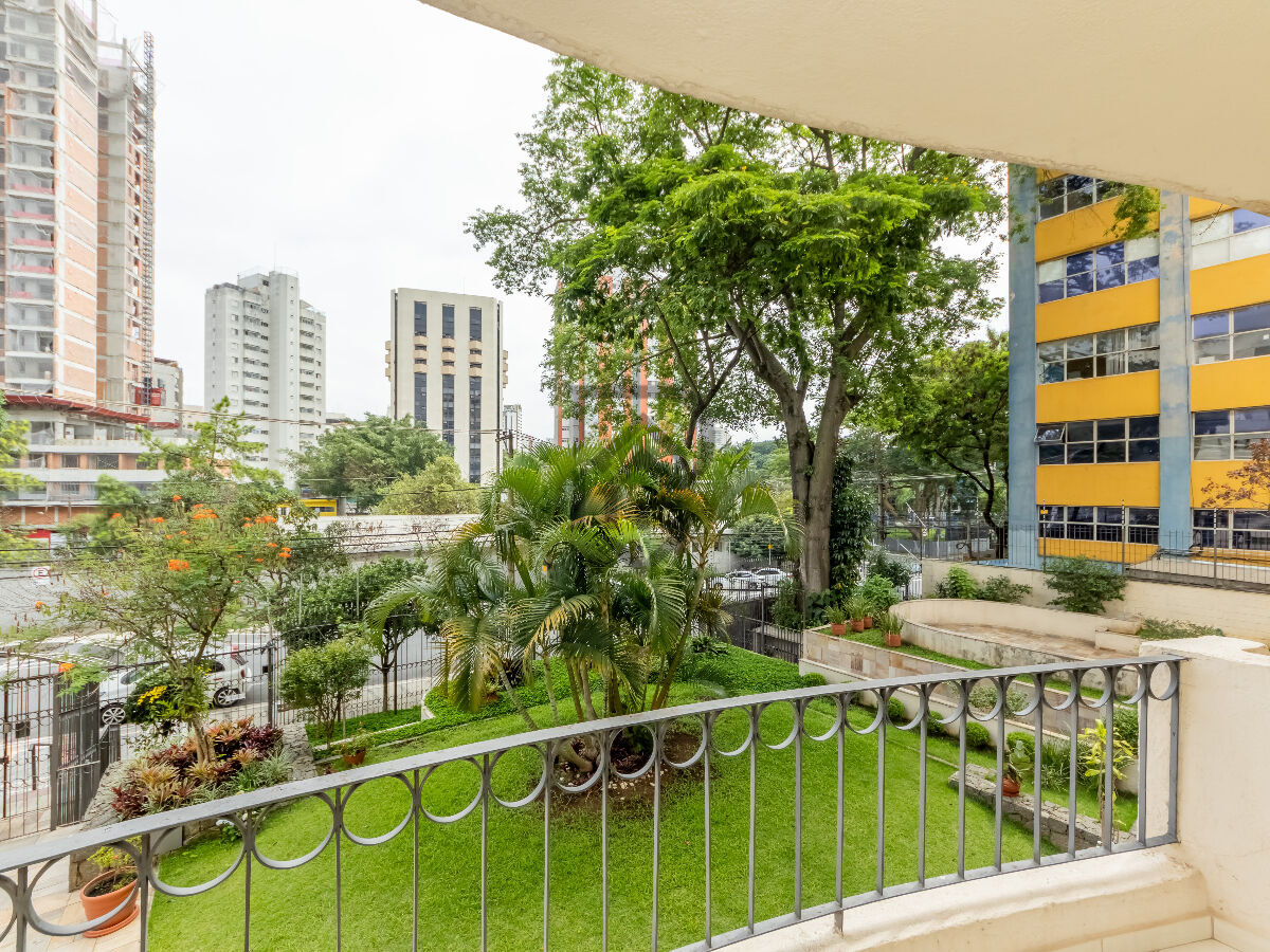 Apartamento à venda com 3 quartos, 98m² - Foto 13