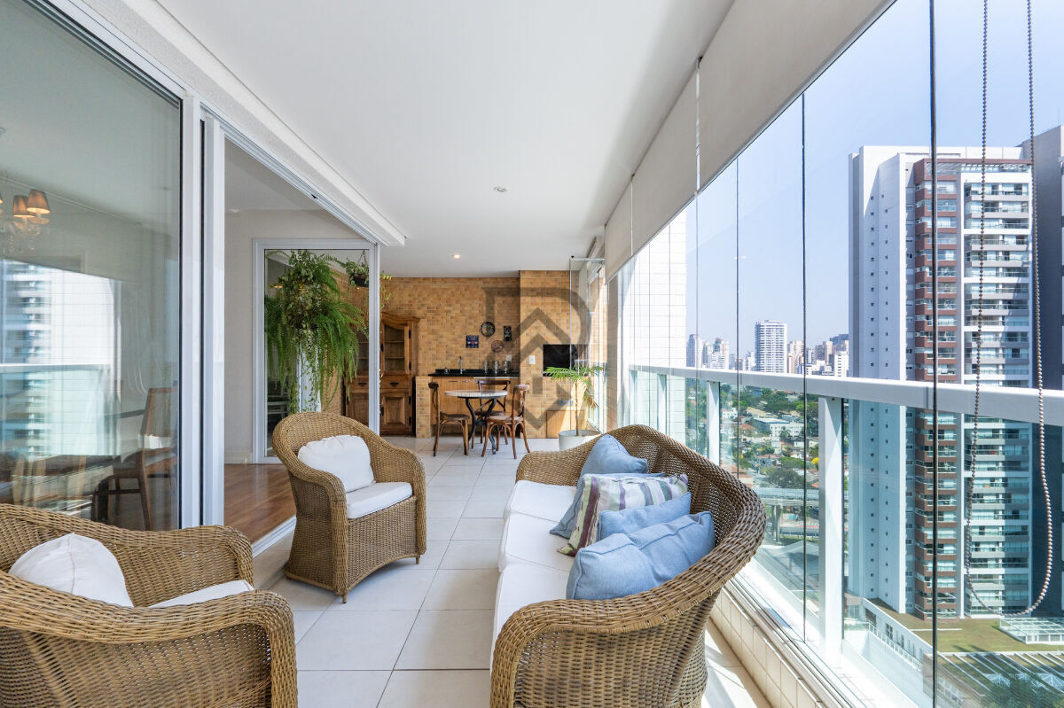 Apartamento, 3 quartos, 161 m² - Foto 1