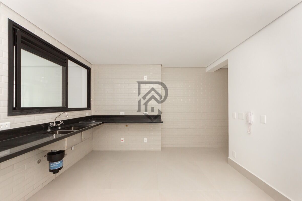 Apartamento à venda com 3 quartos, 208m² - Foto 5