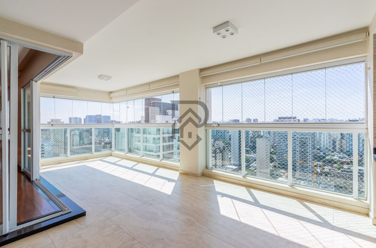 Apartamento, 3 quartos, 210 m² - Foto 1